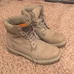 Gray Timberlands Women’s Size 8